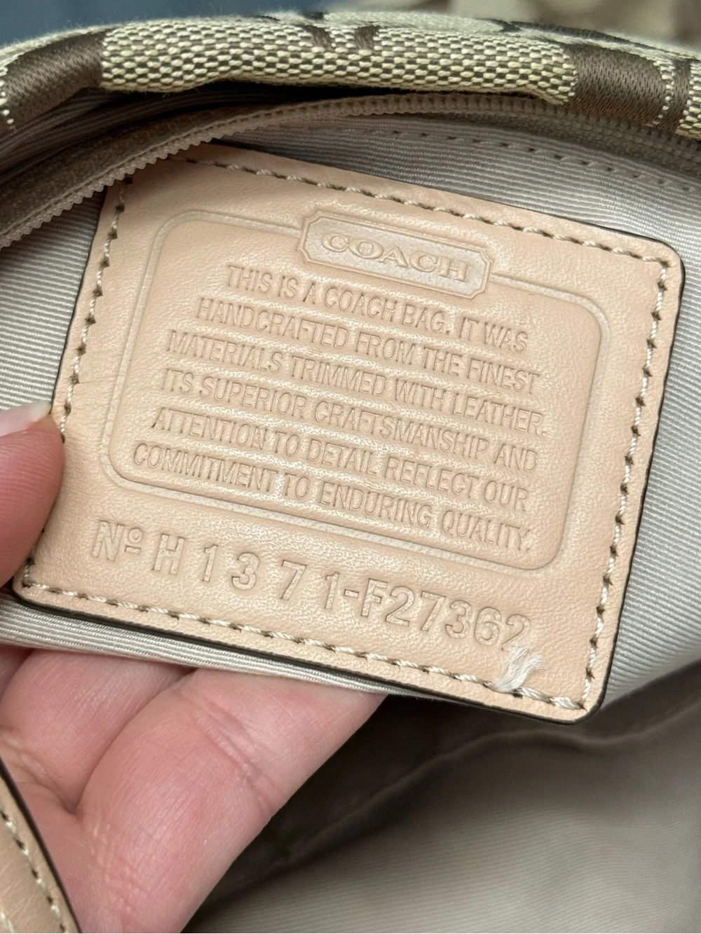 Coach classic signature